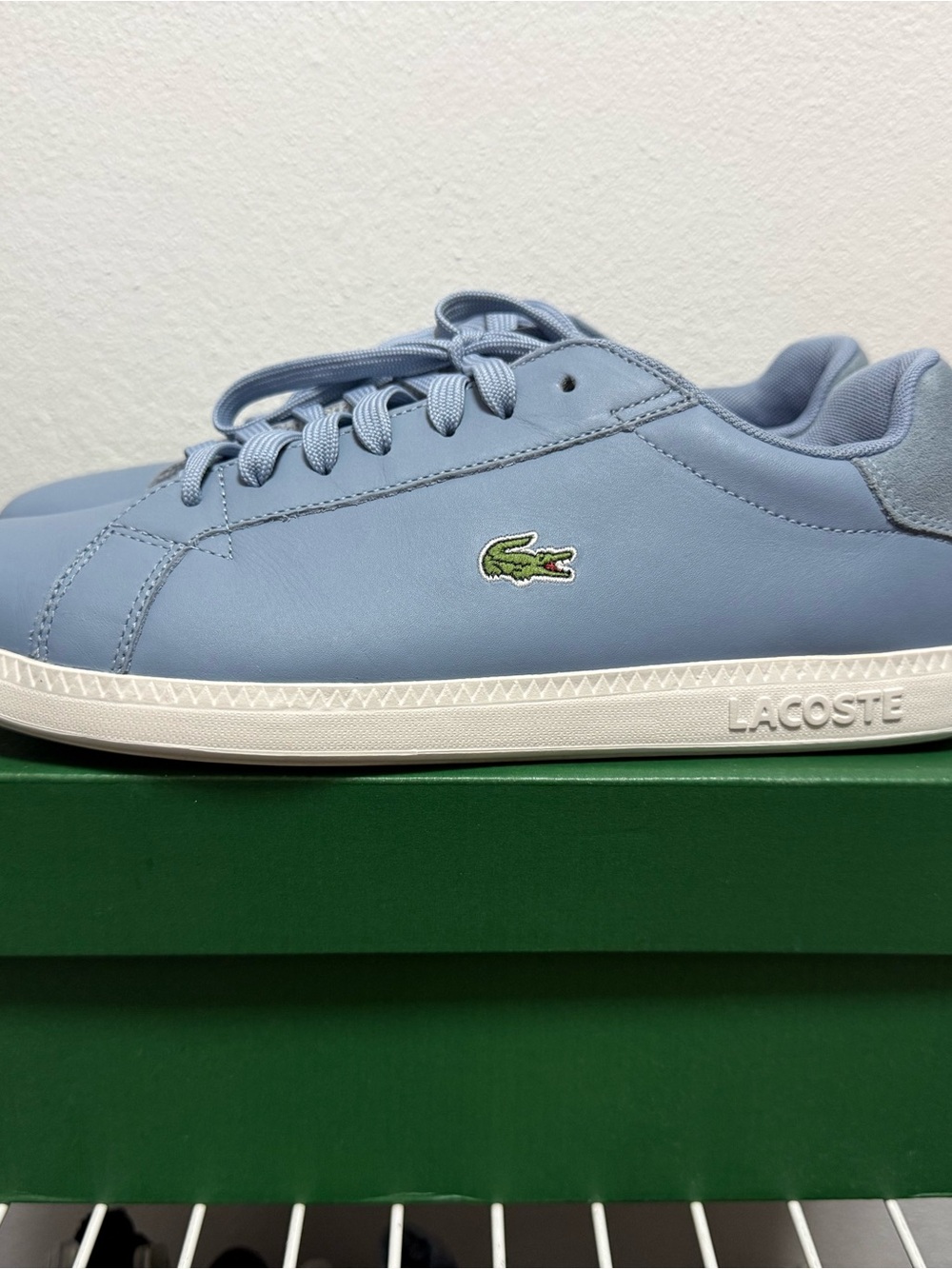 Lacoste Men's Low-Top Light Blue Leather Sneaker